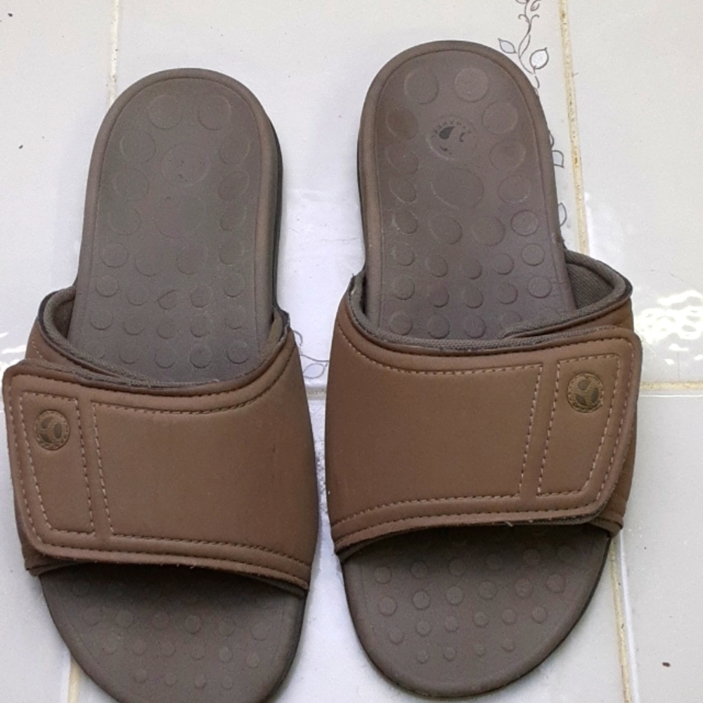 Vionic Orthoheel Slides Size 7 - image 1